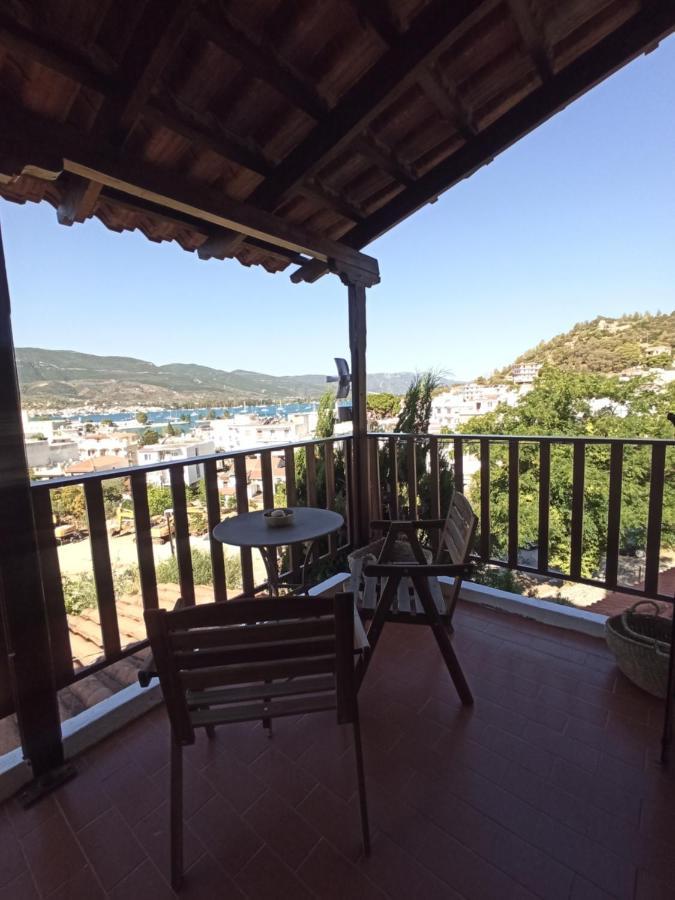Appartement Harmony à Poros Town Extérieur photo